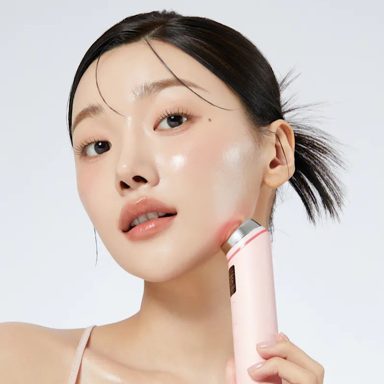 دستگاه جوانساز پرو بوستر مدی کیوب Medicube AGE-R Booster Pro