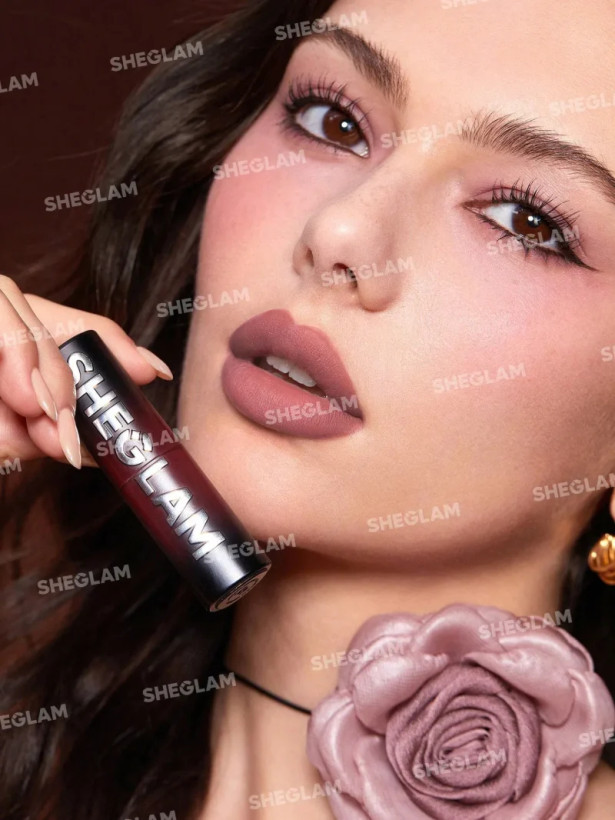 کالکشن مدل Ember Rose شیگلم